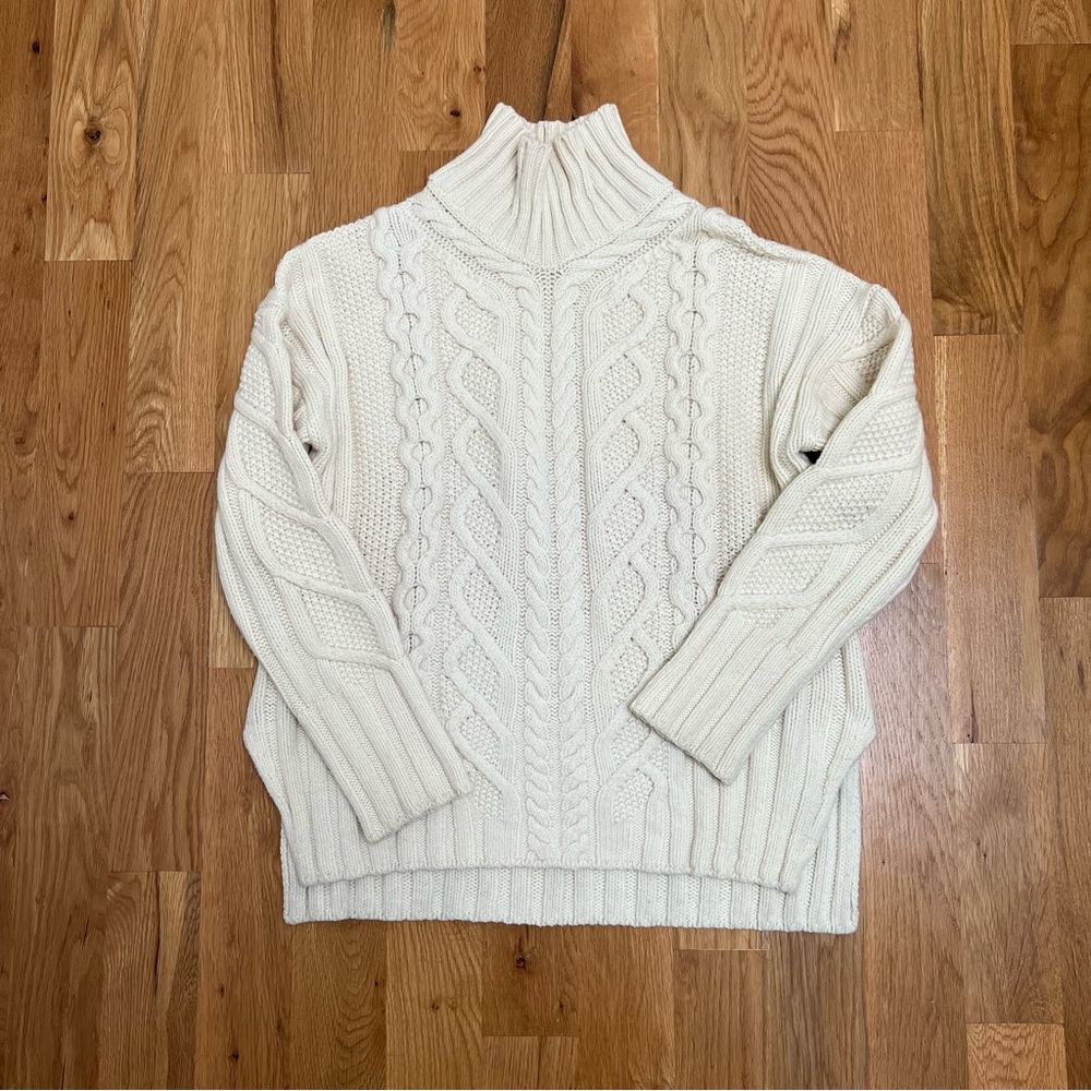 Everlane Wool Cable Sweater